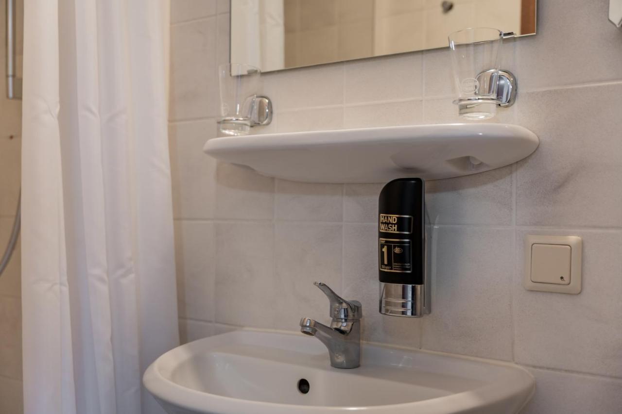 Hotel Dori'S 108 ベルリン エクステリア 写真