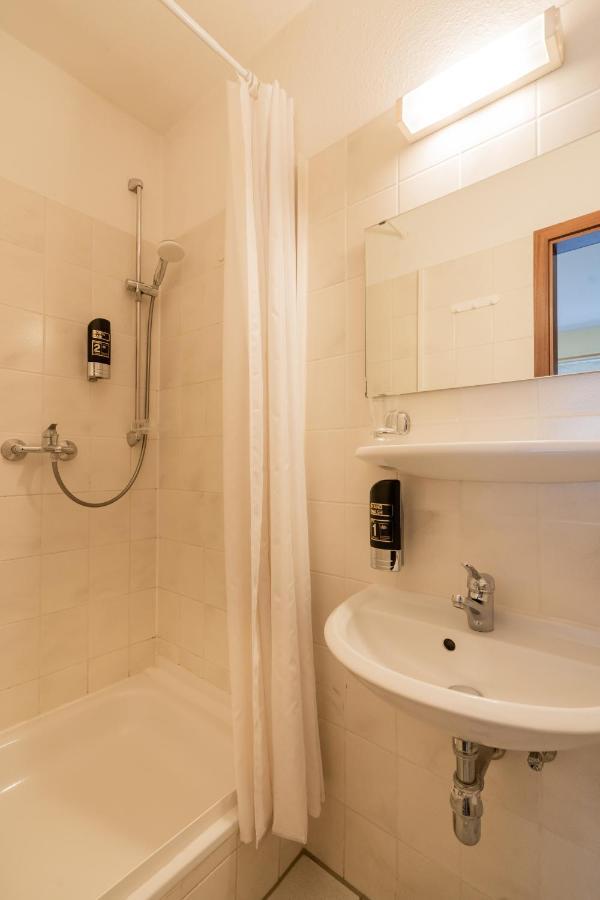 Hotel Dori'S 108 ベルリン エクステリア 写真